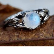 moonstone ring gem